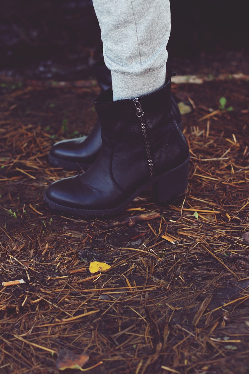 Buty na jesień – płaskie czy na obcasie?